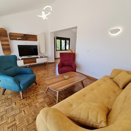 Luxury Penthouse With Panoramic View Apartment Ulcinj Exterior photo