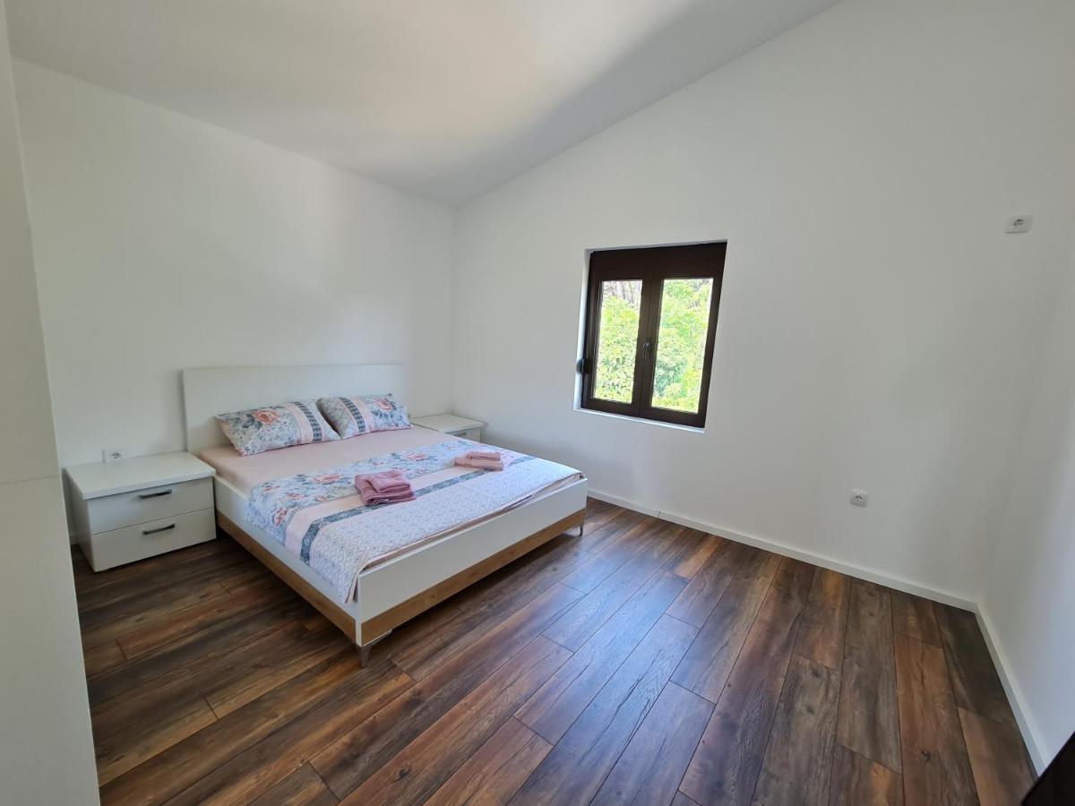Luxury Penthouse With Panoramic View Apartment Ulcinj Exterior photo