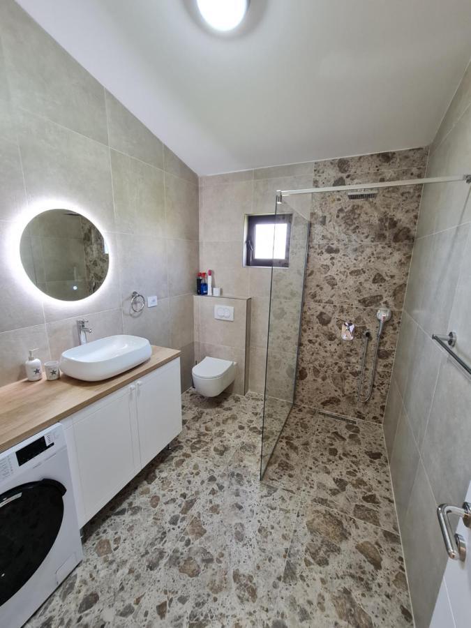 Luxury Penthouse With Panoramic View Apartment Ulcinj Exterior photo