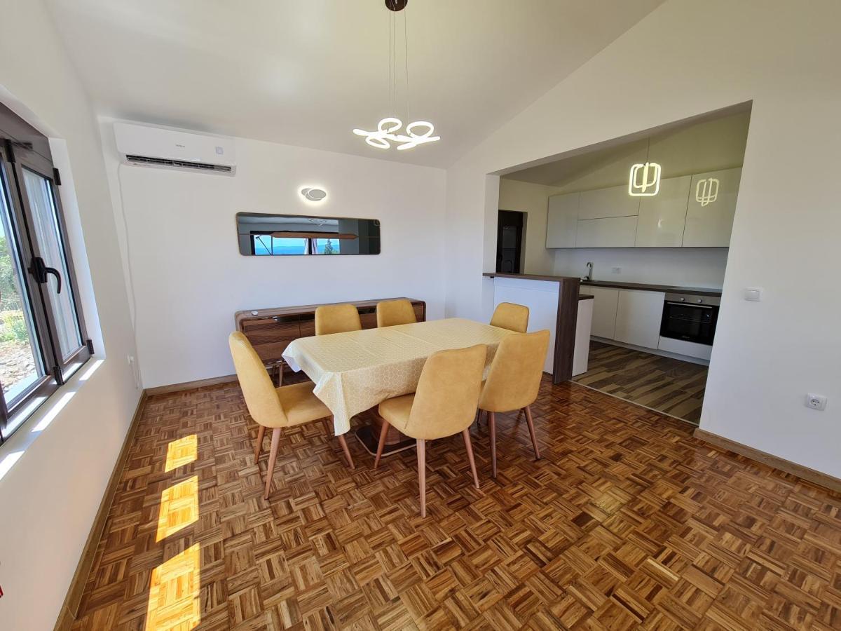 Luxury Penthouse With Panoramic View Apartment Ulcinj Exterior photo